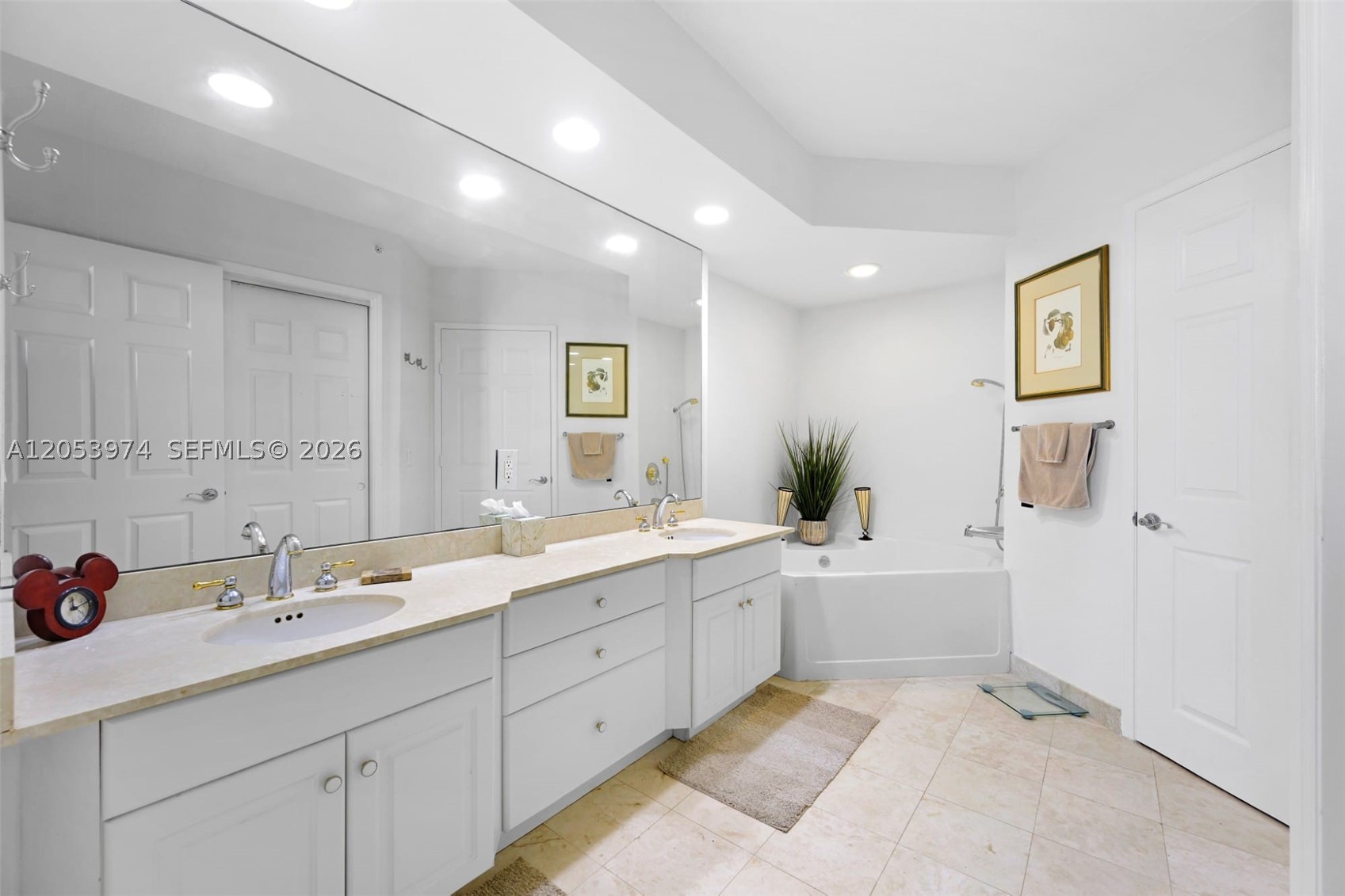 100 HIDDEN BAY CONDO - Residential