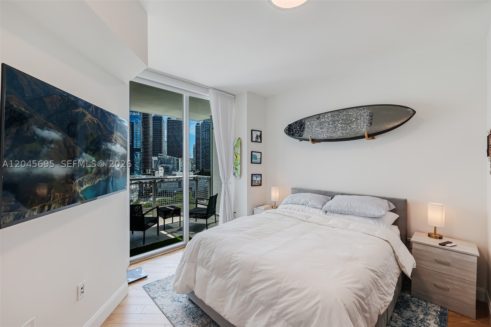 WIND CONDO - Residential