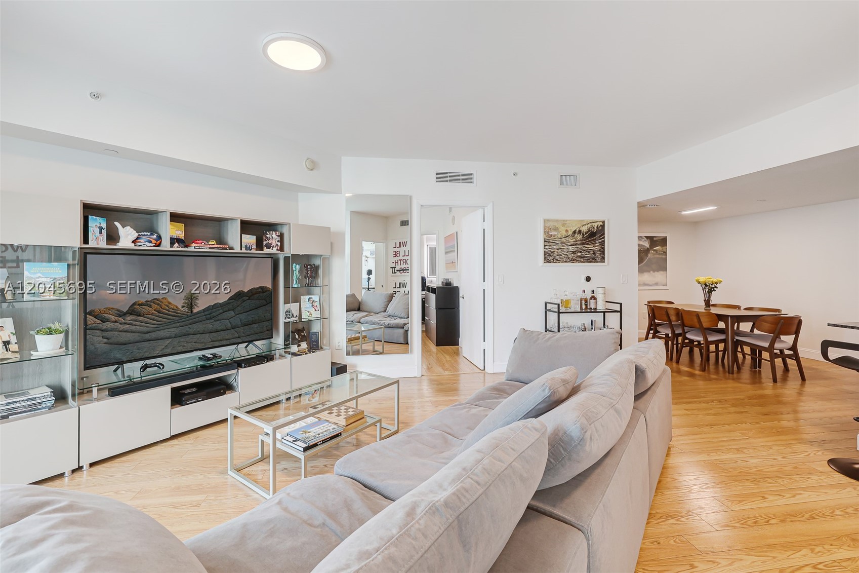 WIND CONDO - Residential