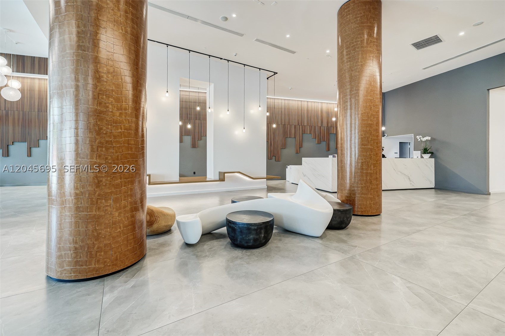 WIND CONDO - Residential