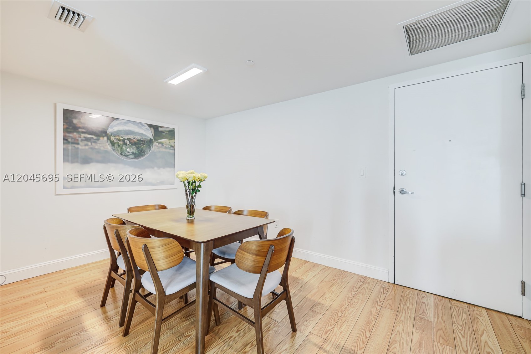WIND CONDO - Residential