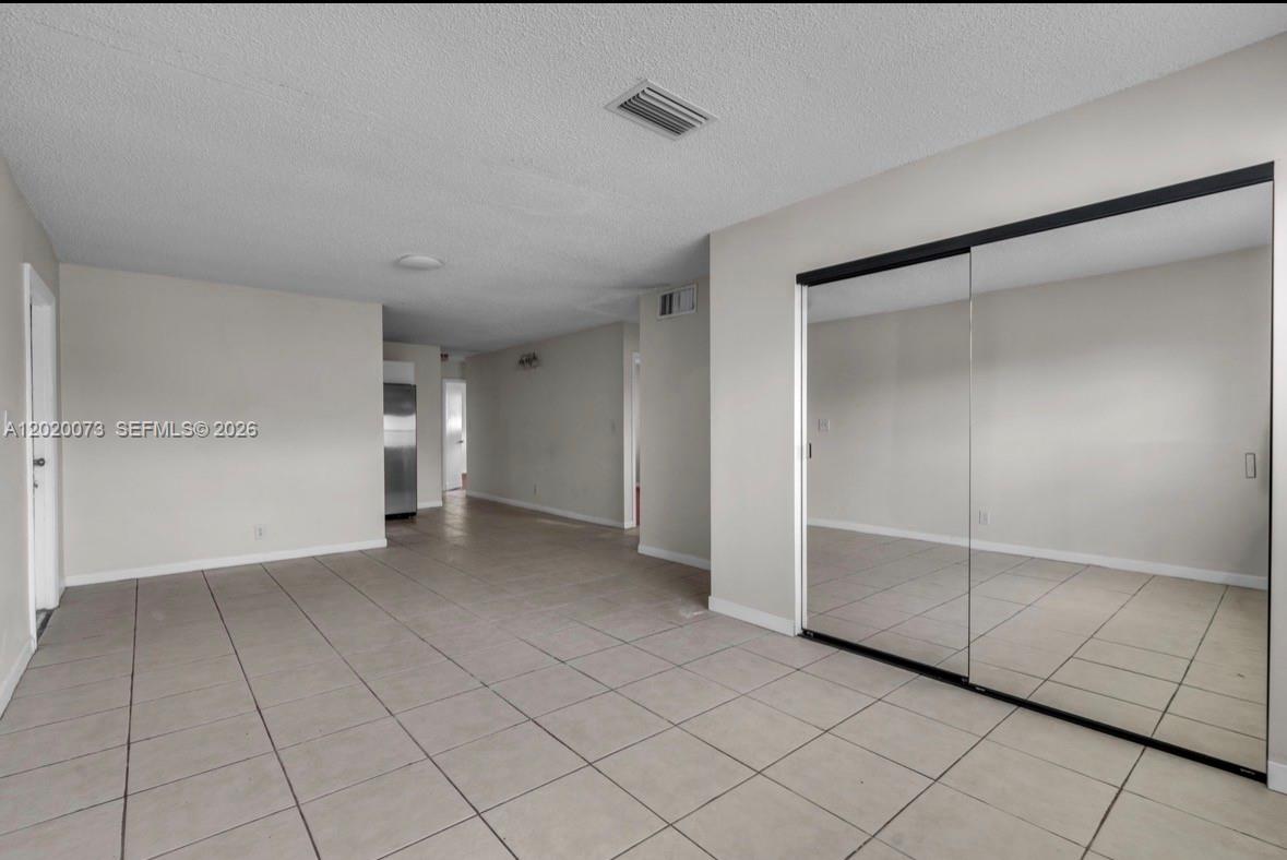 ELMVALE CONDO - Residential