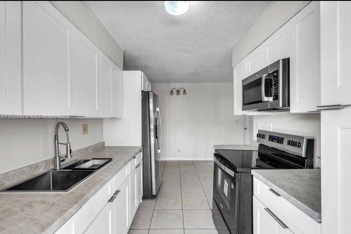 ELMVALE CONDO - Residential