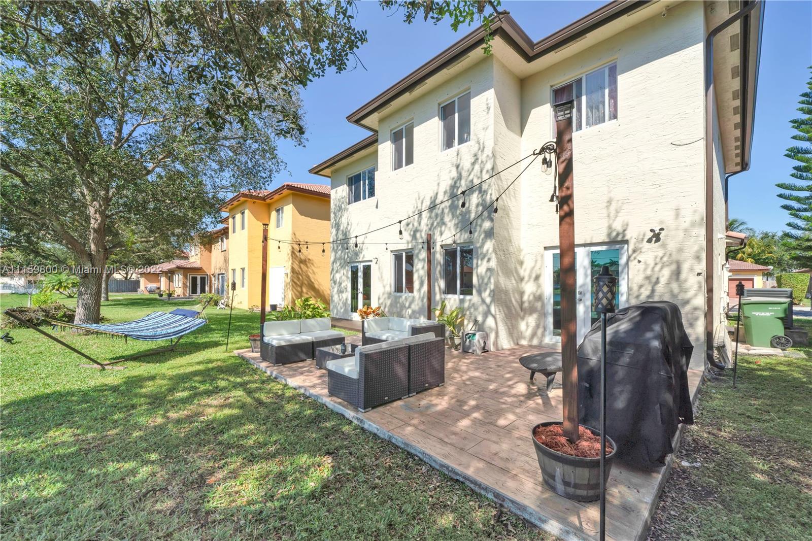 MIRENS PLACE - Residential