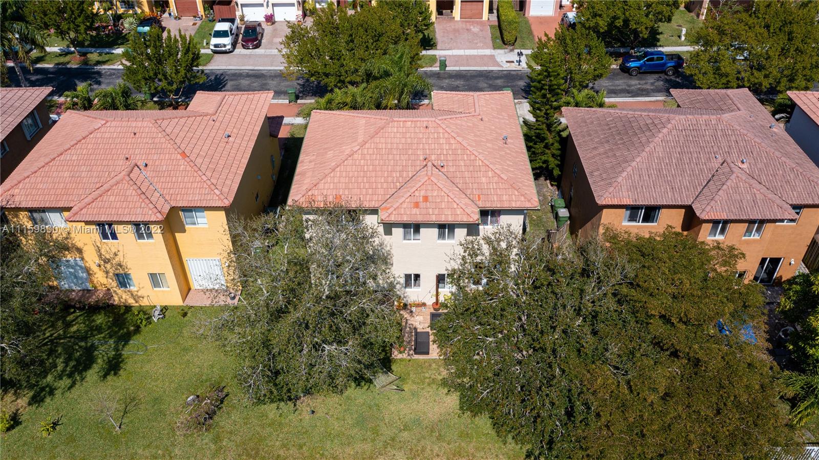 MIRENS PLACE - Residential