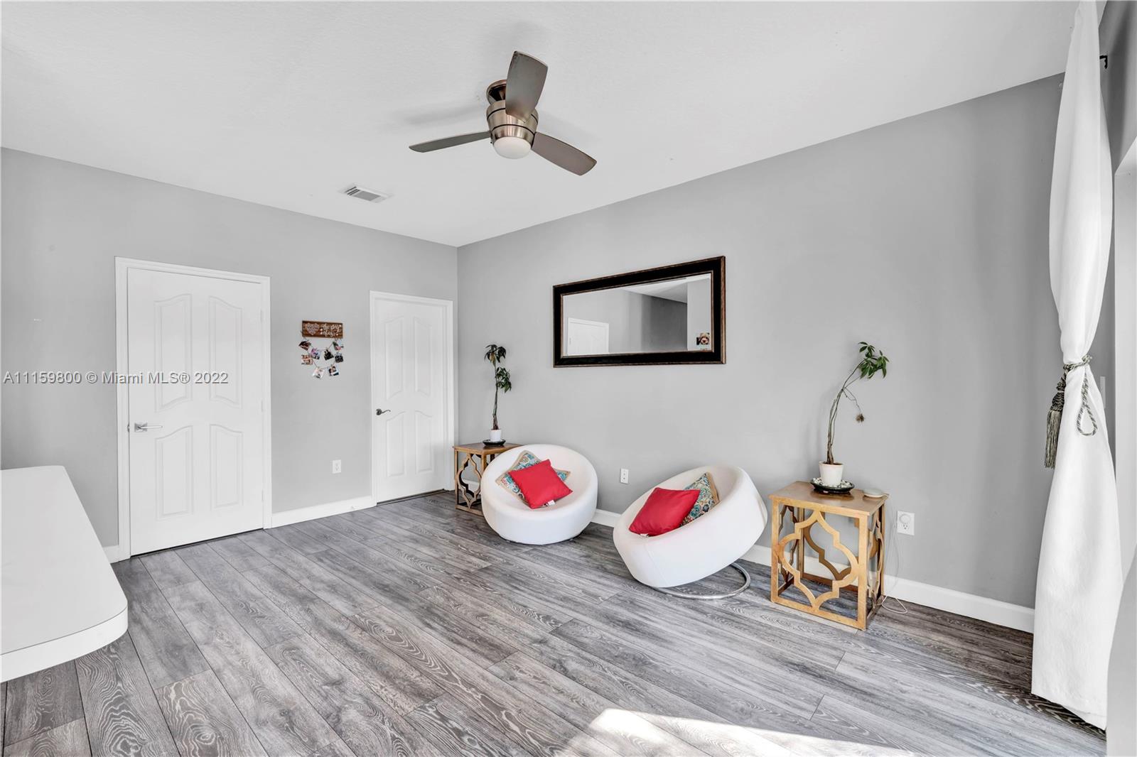 MIRENS PLACE - Residential