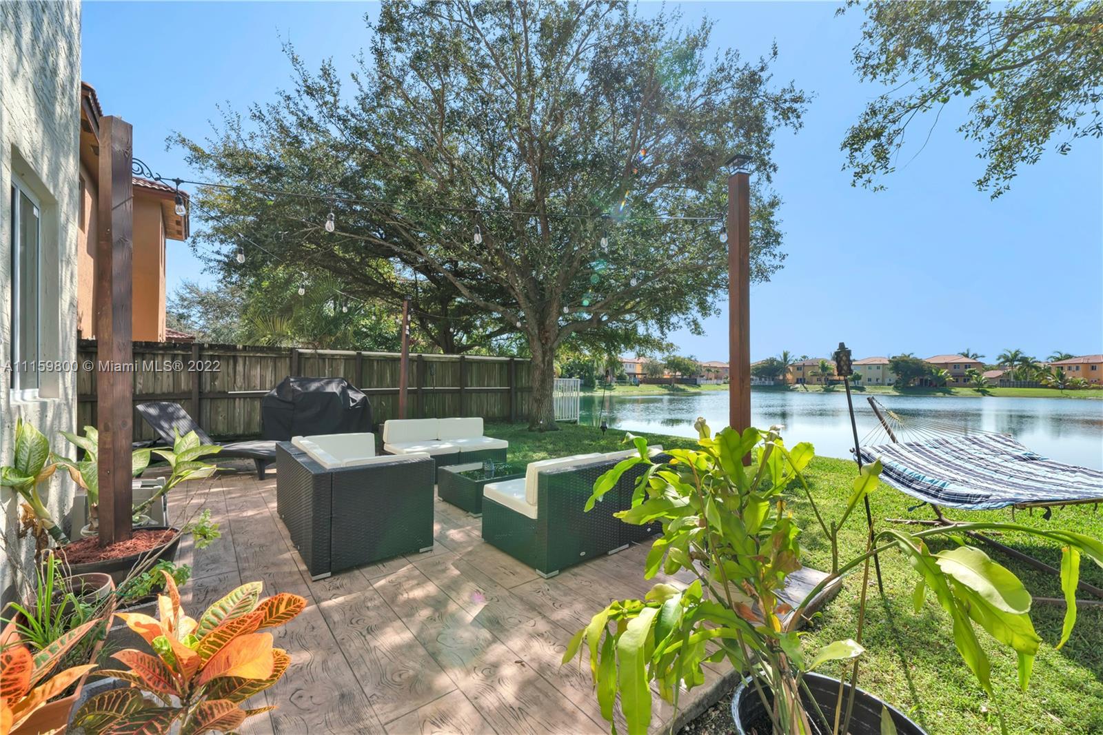 MIRENS PLACE - Residential