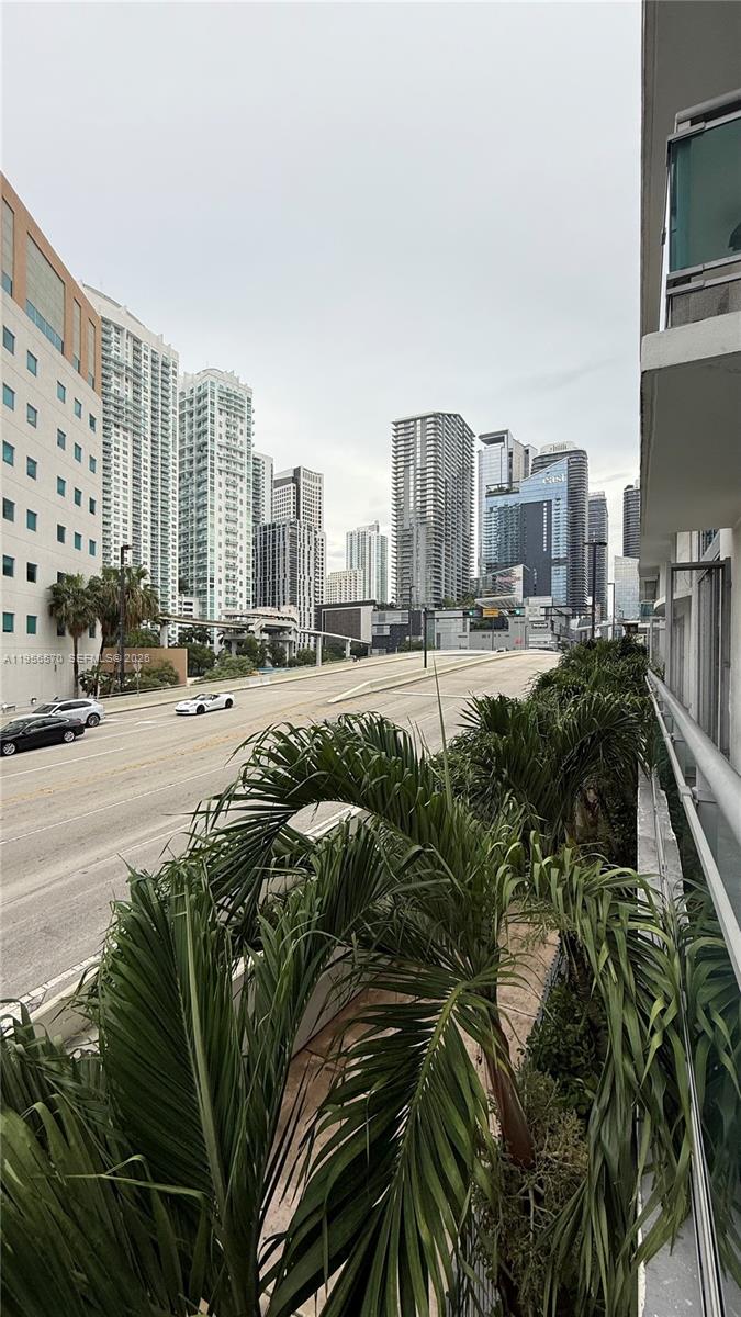 WIND CONDO - Residential