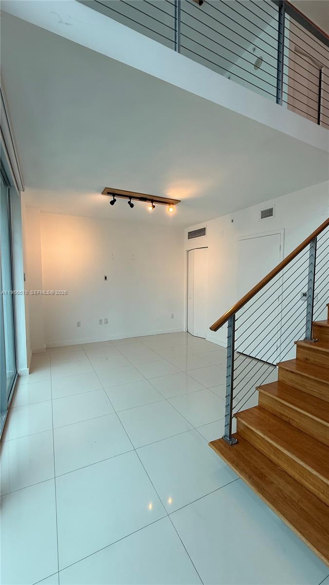 WIND CONDO - Residential