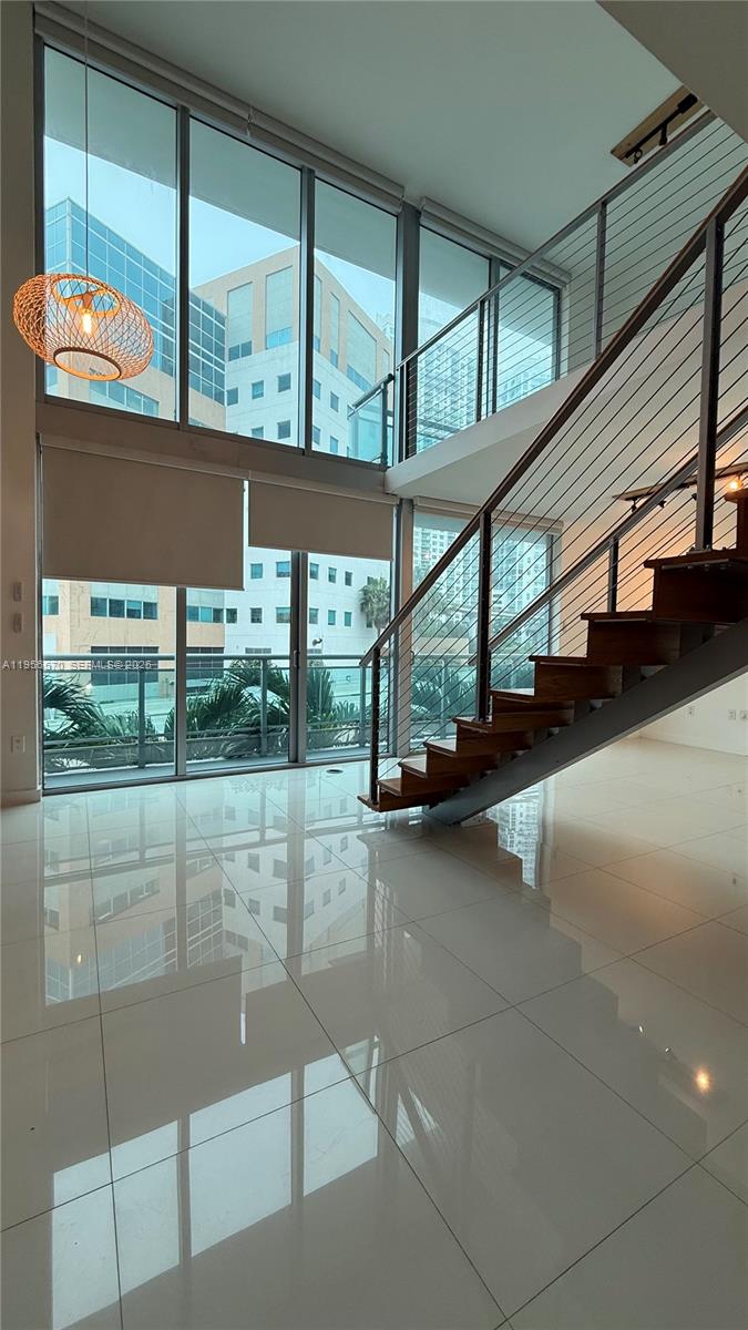 WIND CONDO - Residential