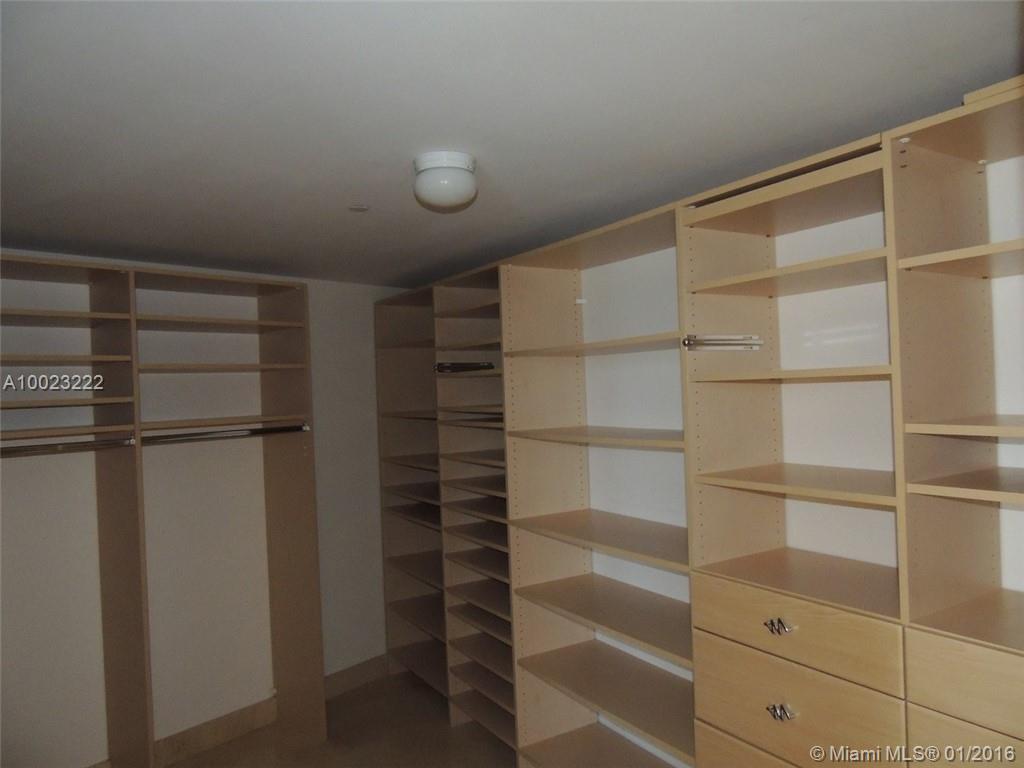 Beach Club Condo - Residential Lease