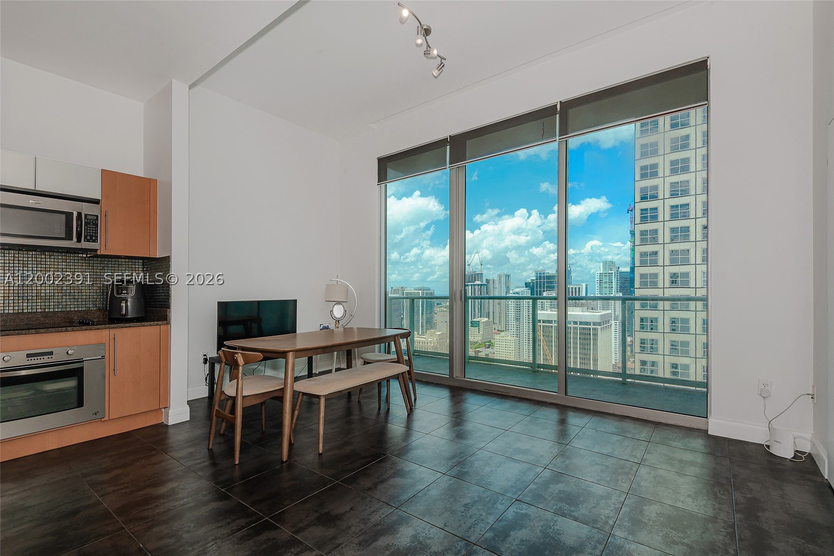 Met 1 - Residential