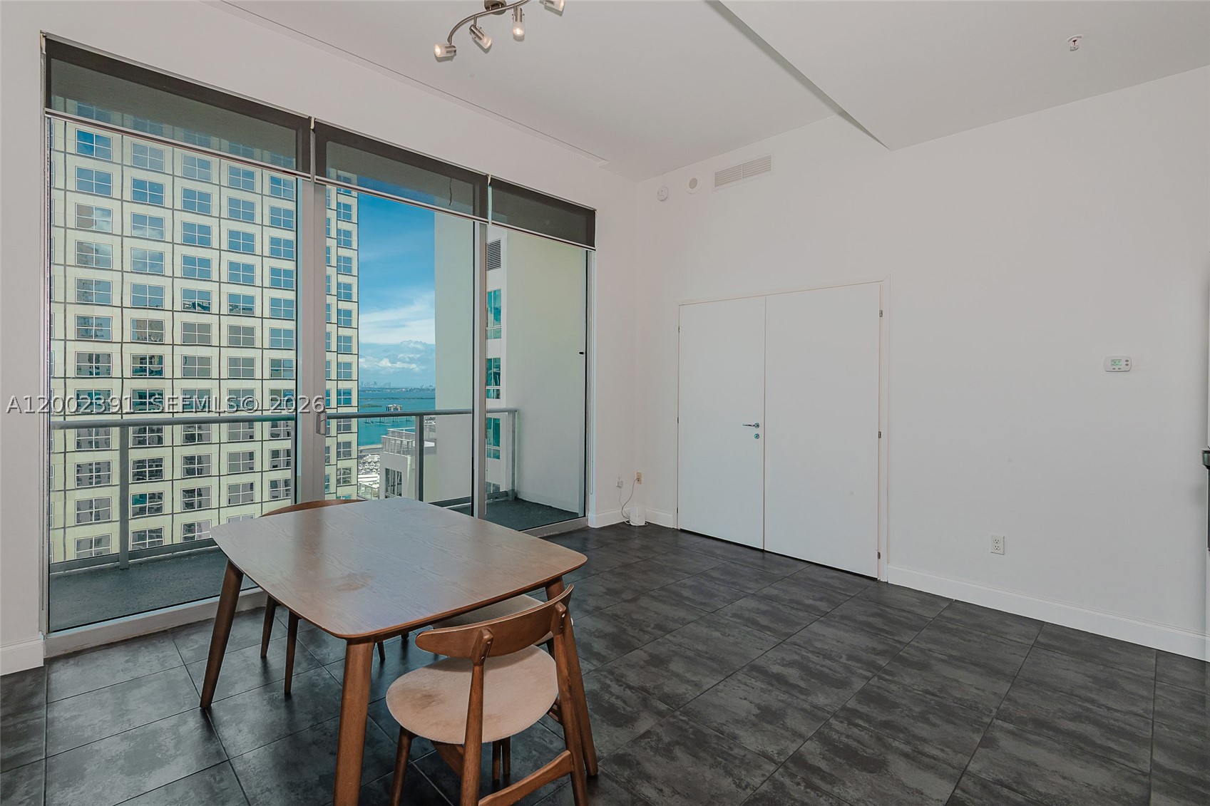 Met 1 - Residential