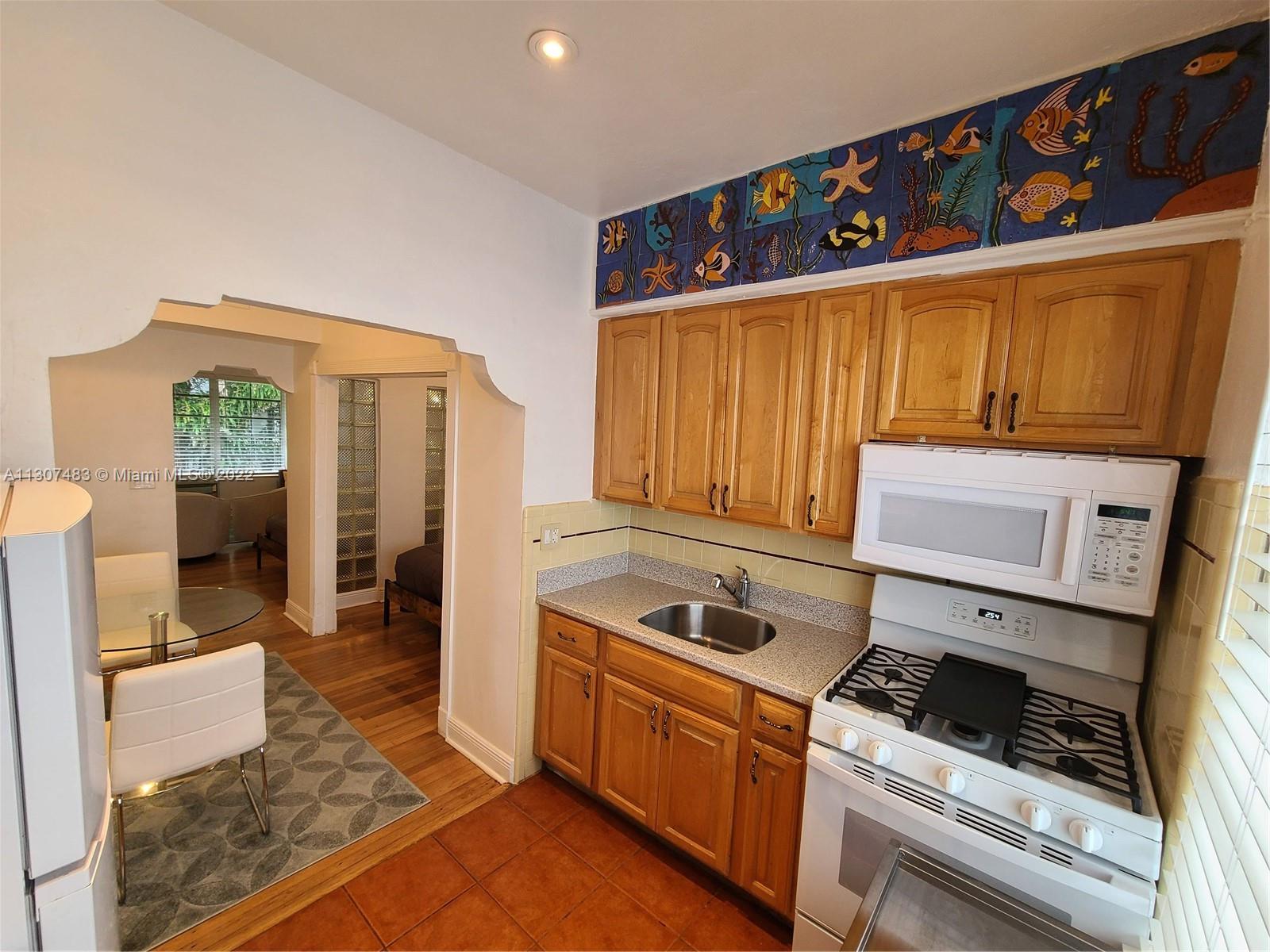 DECOLUX CONDO - Residential
