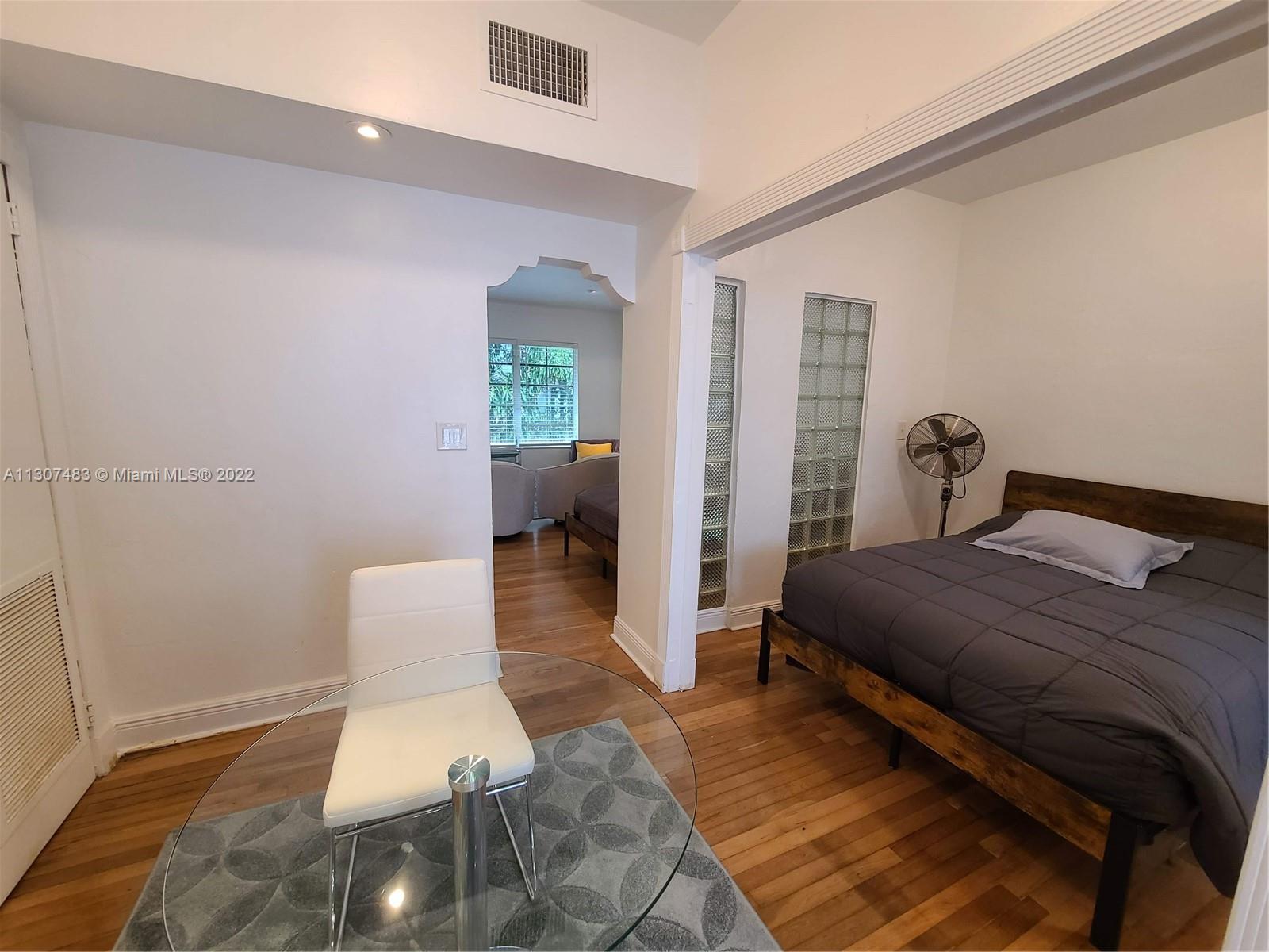 DECOLUX CONDO - Residential