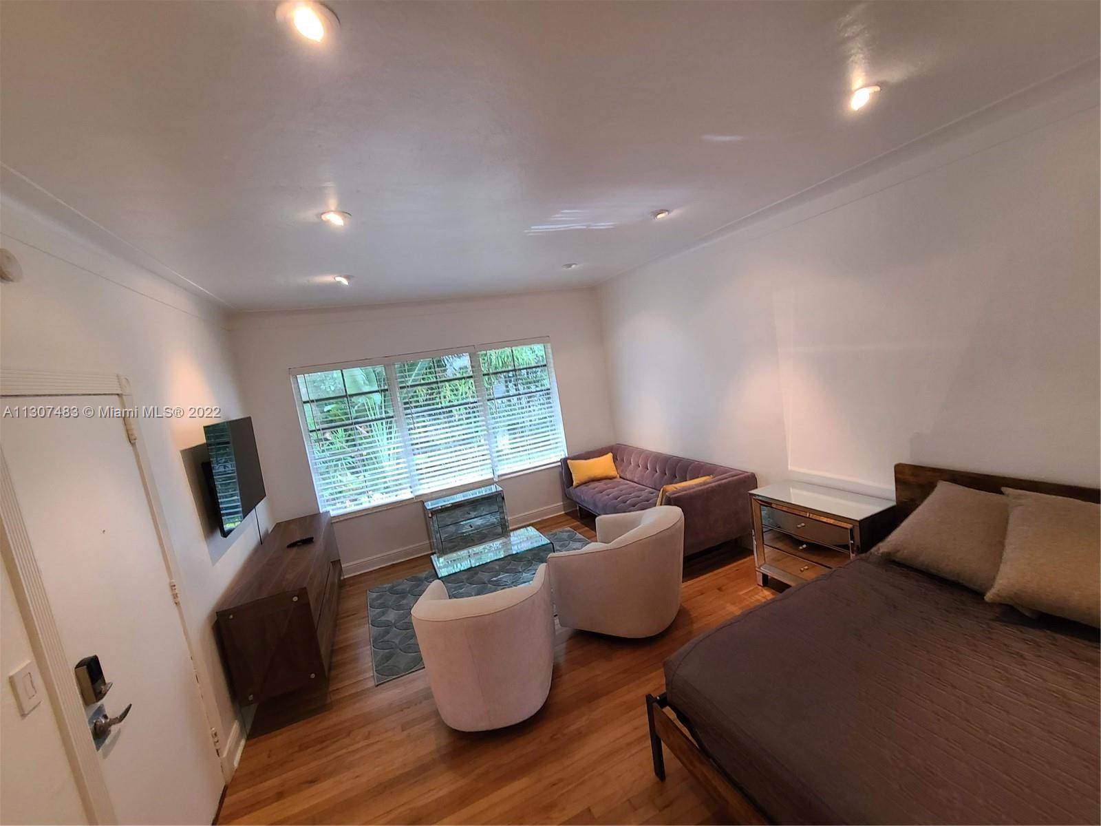 DECOLUX CONDO - Residential