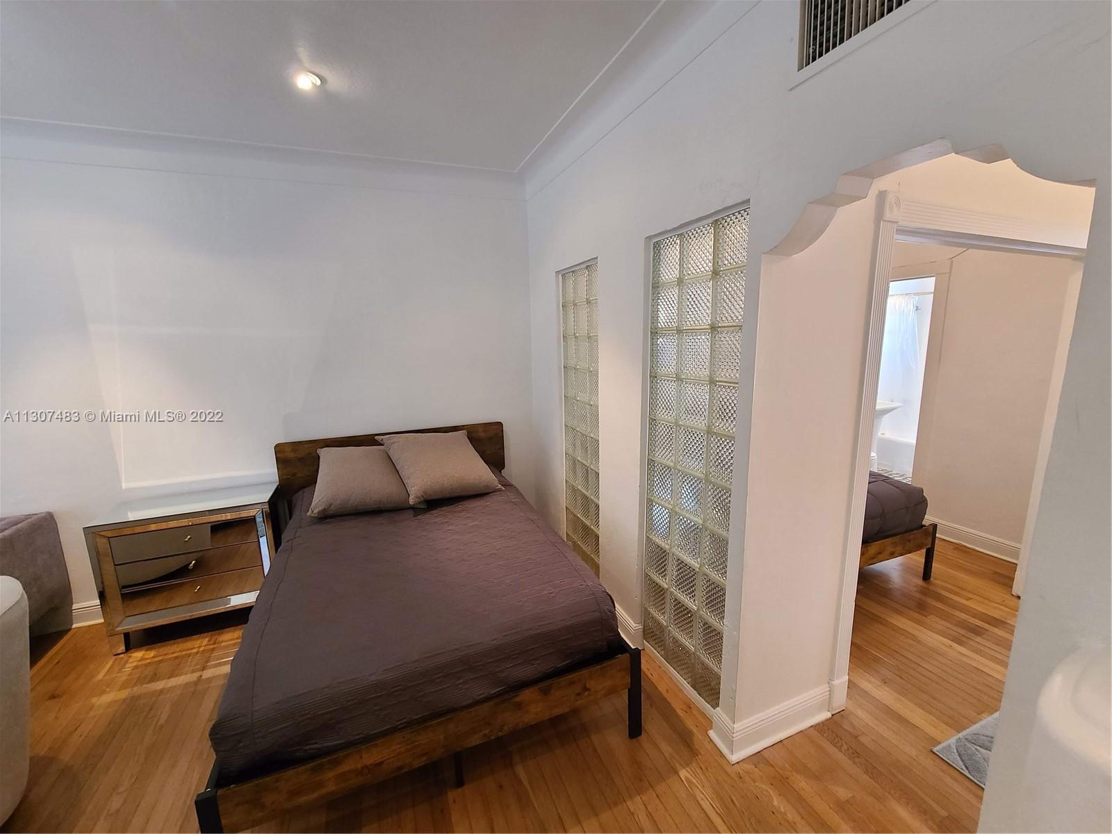 DECOLUX CONDO - Residential
