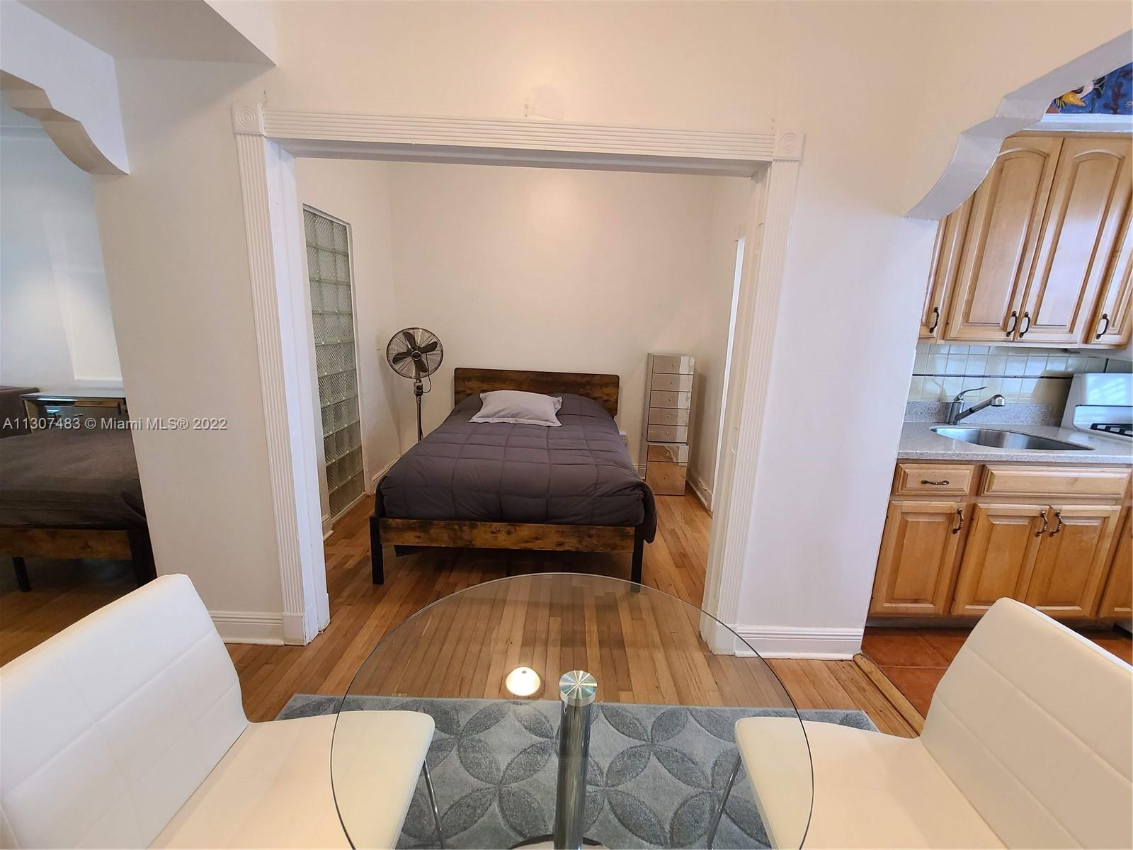 DECOLUX CONDO - Residential