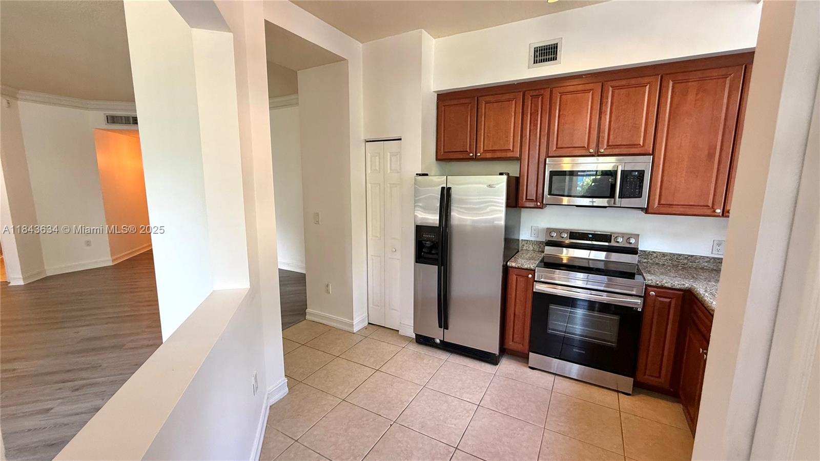 ALAQUA CONDO - Residential Lease