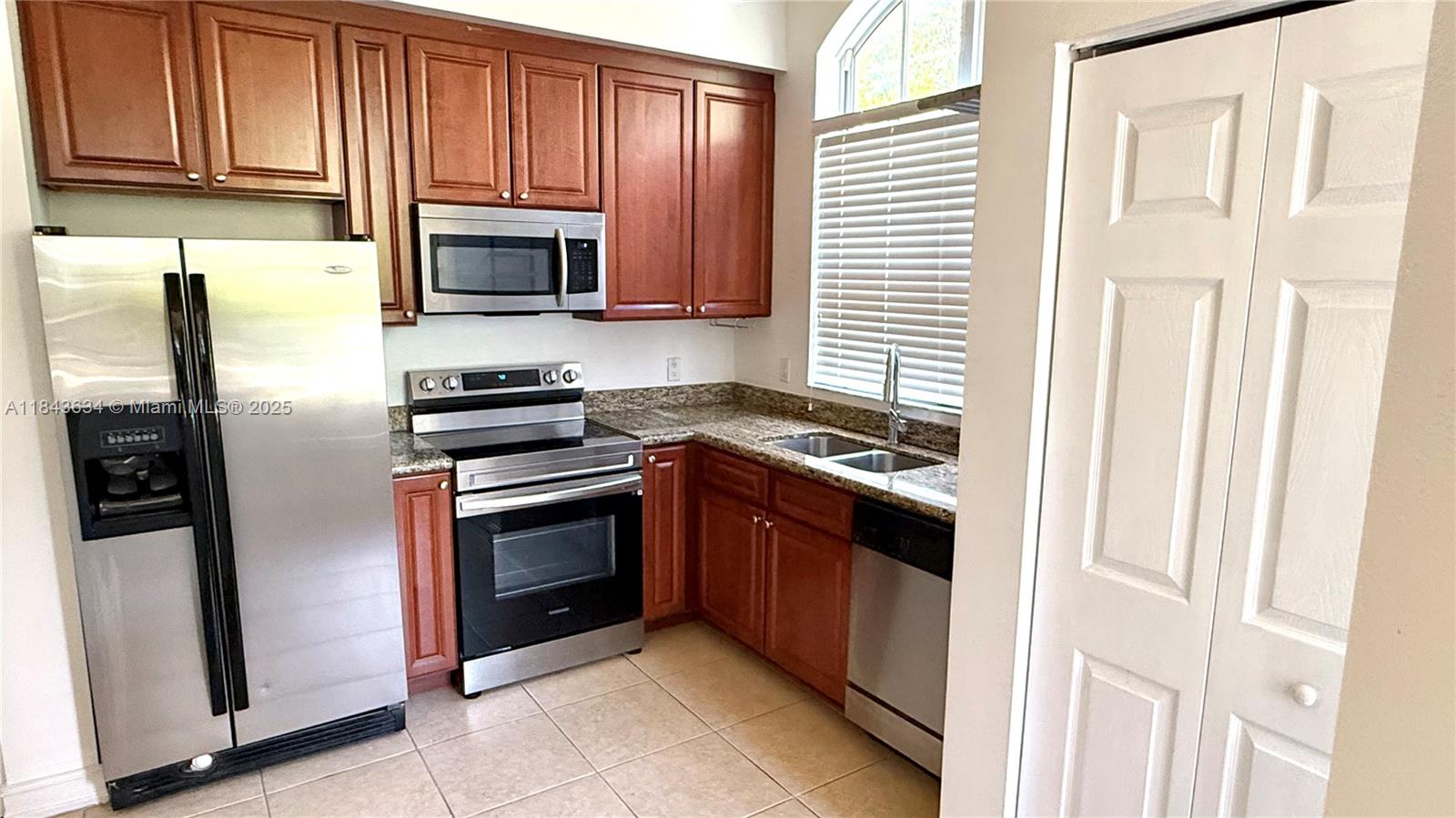 ALAQUA CONDO - Residential Lease