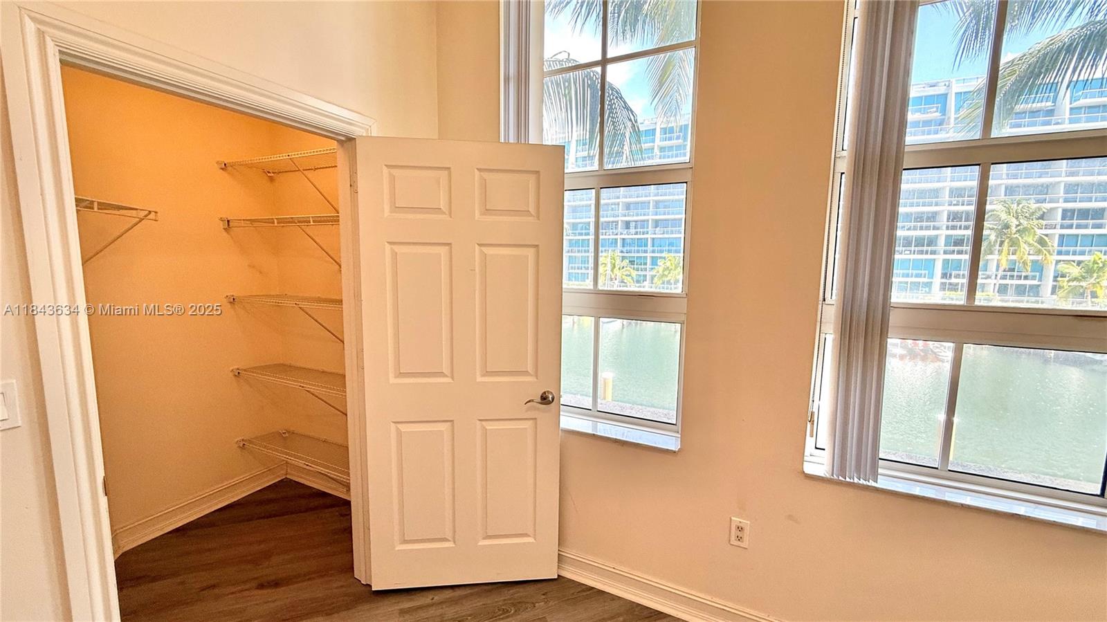 ALAQUA CONDO - Residential Lease