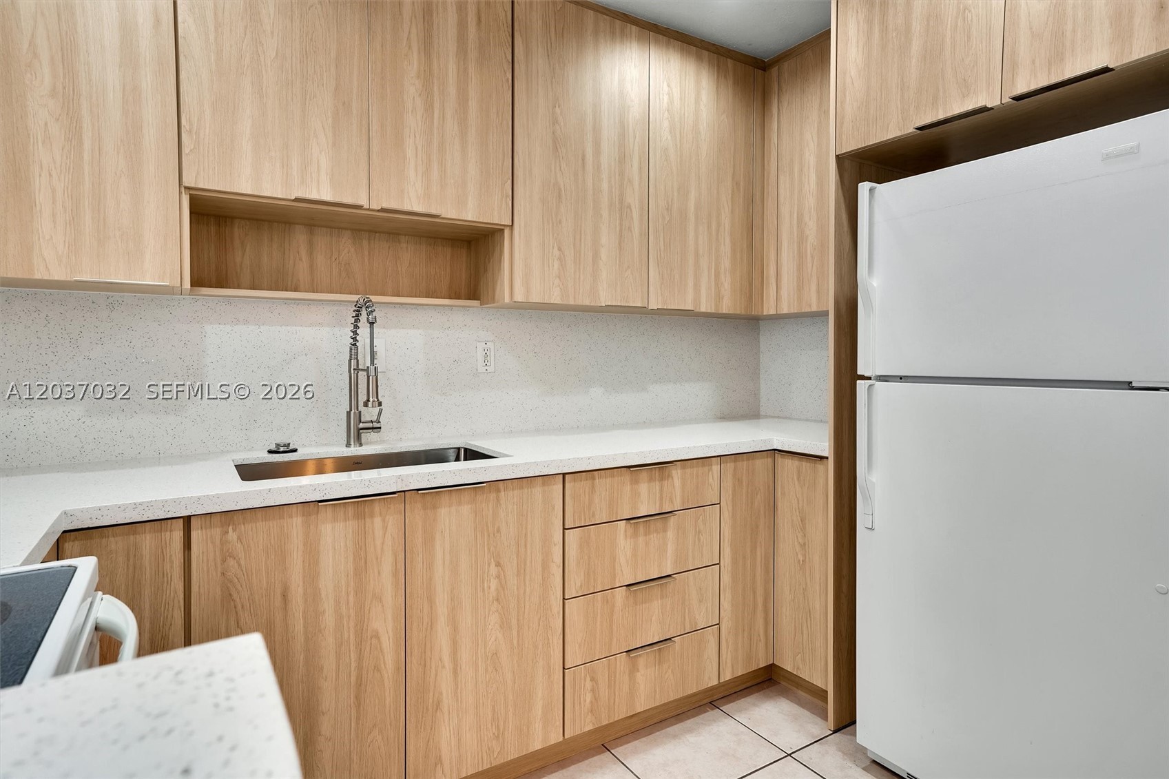 VILLAS OF PINECREST CONDO - Residential