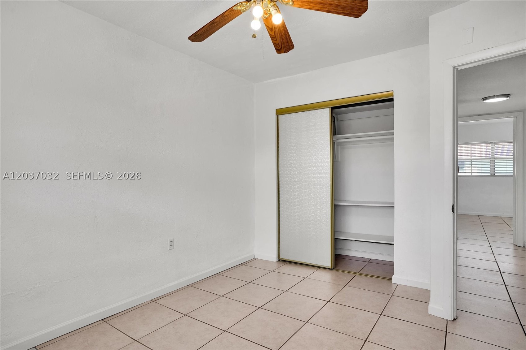 VILLAS OF PINECREST CONDO - Residential