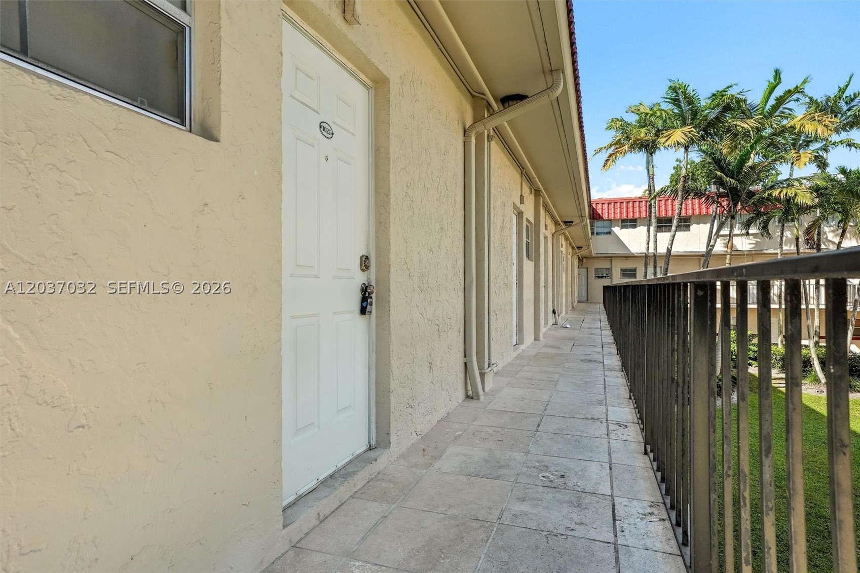 Newly Upgraded kitchen cabinet and bathroom vanity. 24 hour manned & gated security Villas of Pinecrest. Beautiful BRAND NEW professional paint job, Top "A" Schools in Pinecrest. Open balcony in rarely - available 3/2.5 in established community East of US1 WASHER - DRYER- (Maintenance includes Pest Control, Water, hot & cold, natural gas, Insurance, Security, assigned parking, 24-hr security. 2 blocks from MetrorailEast of US 1.
