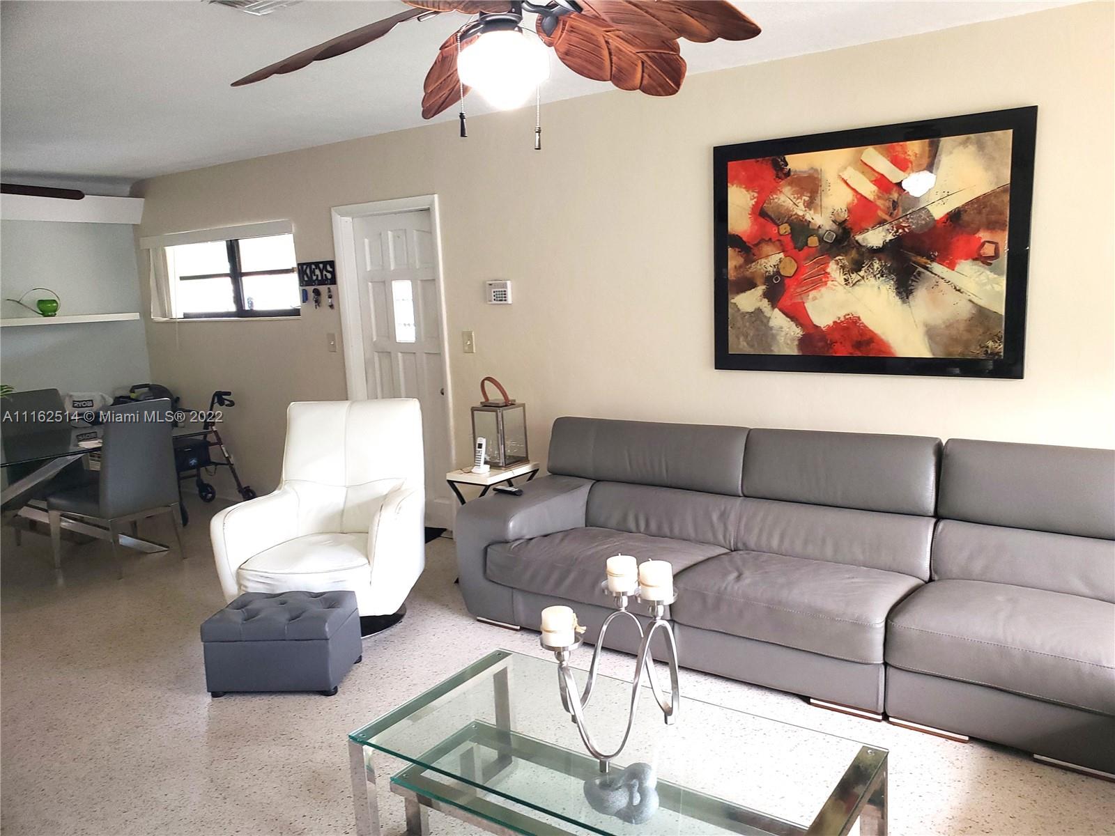 HOLLYWOOD PARK - Residential