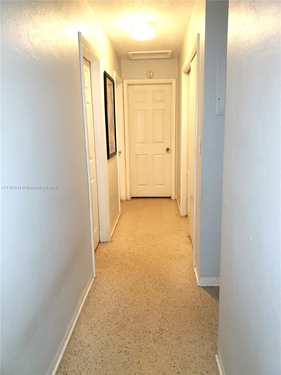 HOLLYWOOD PARK - Residential