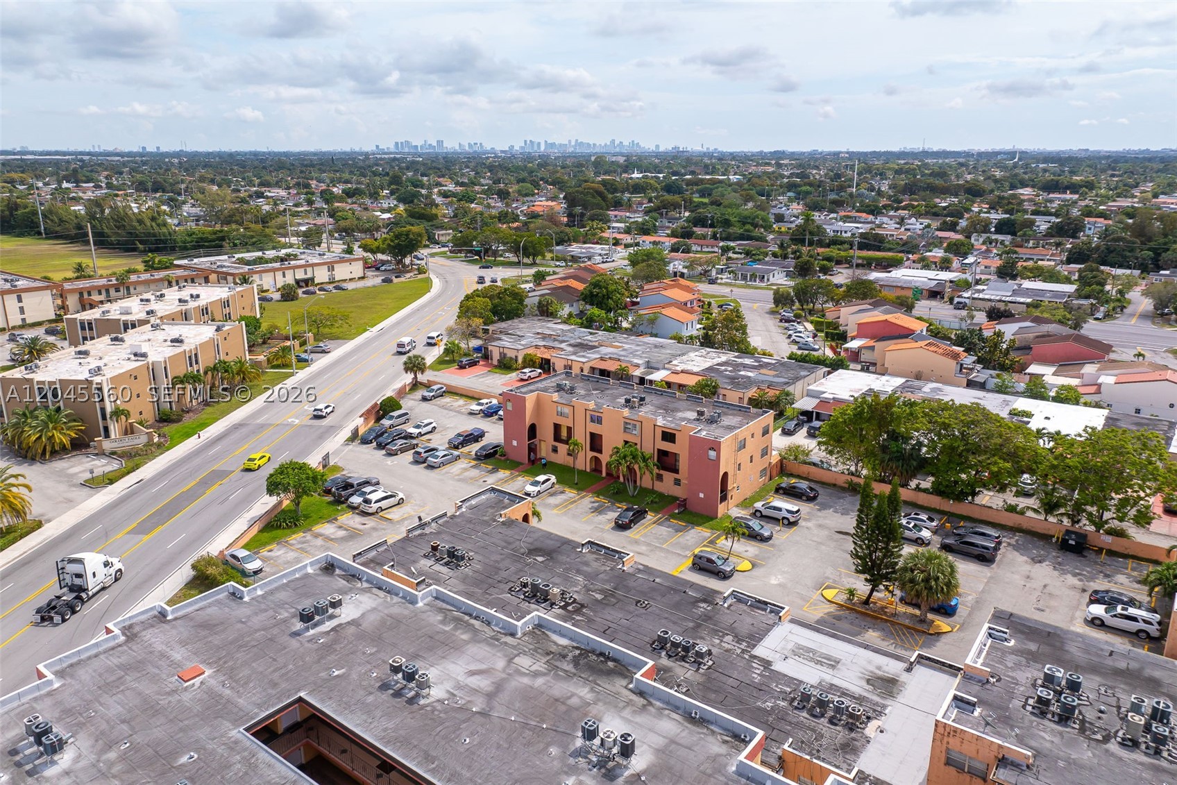 WESTLAND MANORS EAST COND - Residential