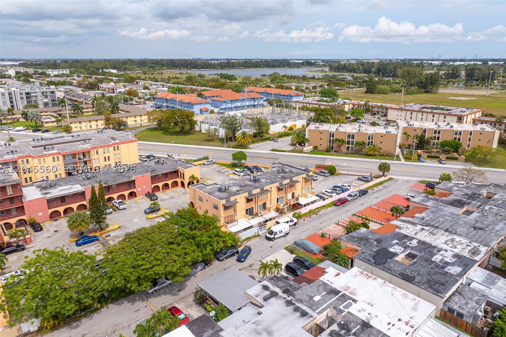 WESTLAND MANORS EAST COND - Residential