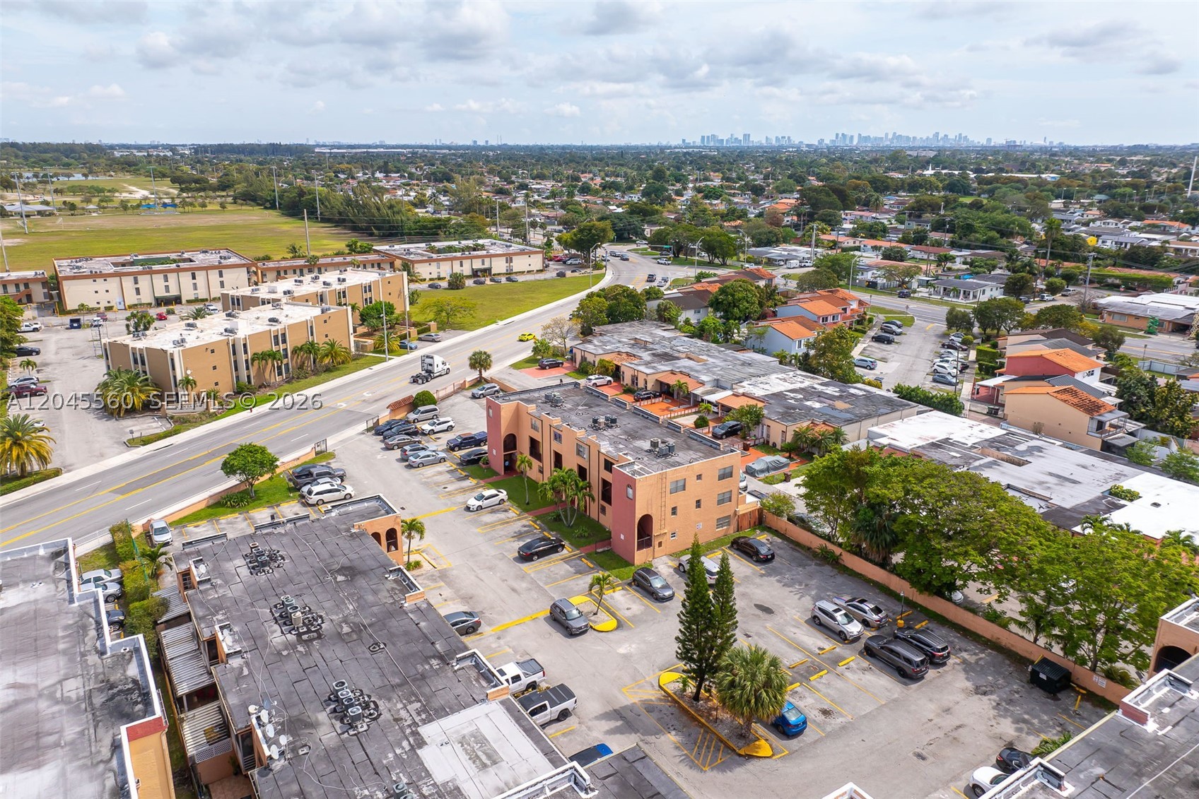 WESTLAND MANORS EAST COND - Residential