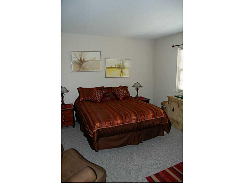 hollywood tower - Residential Lease