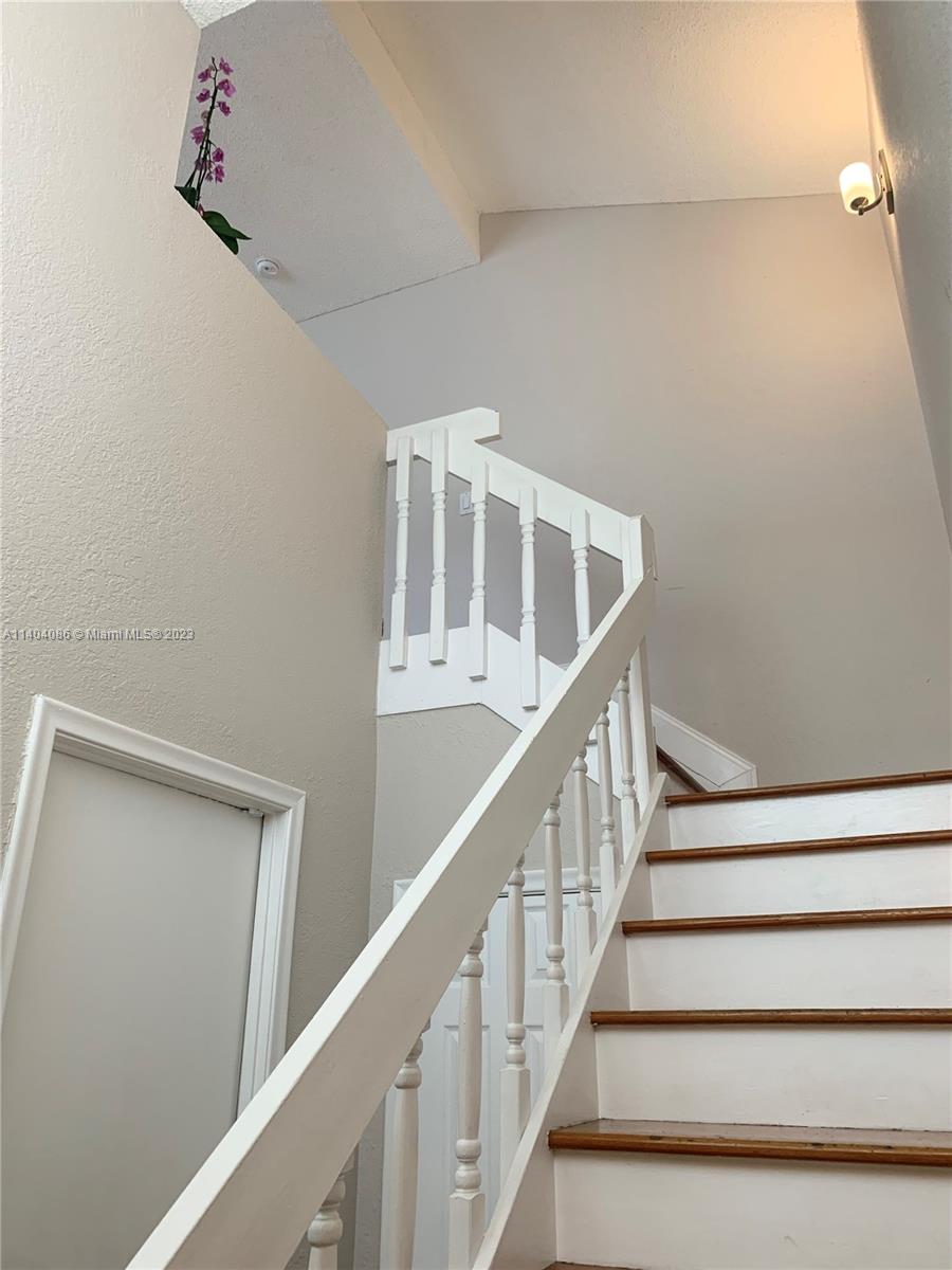 GREENGLADES CONDO 19 - Residential Lease