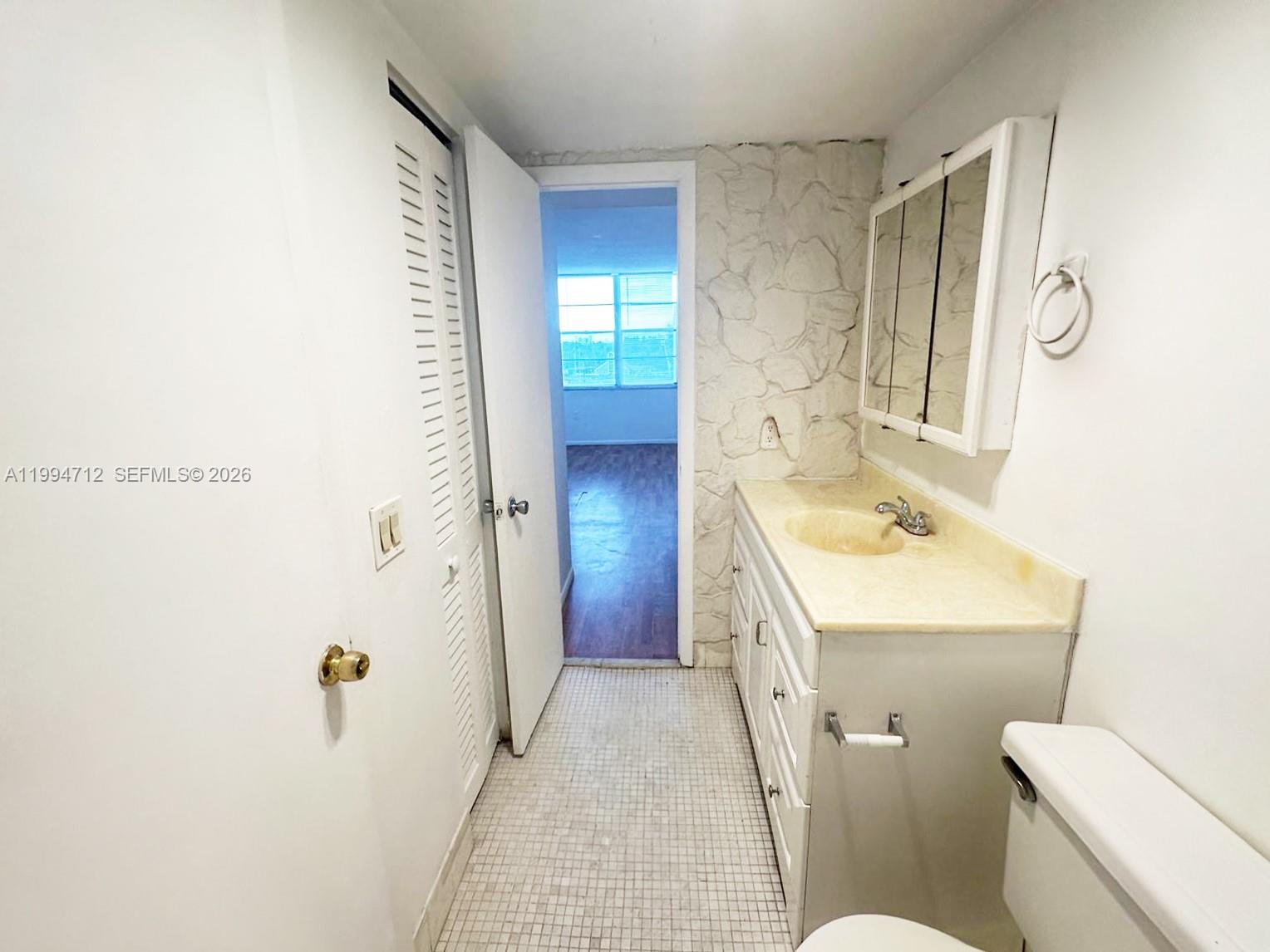 PARKWAY TOWERS BLDG 1 - Residential