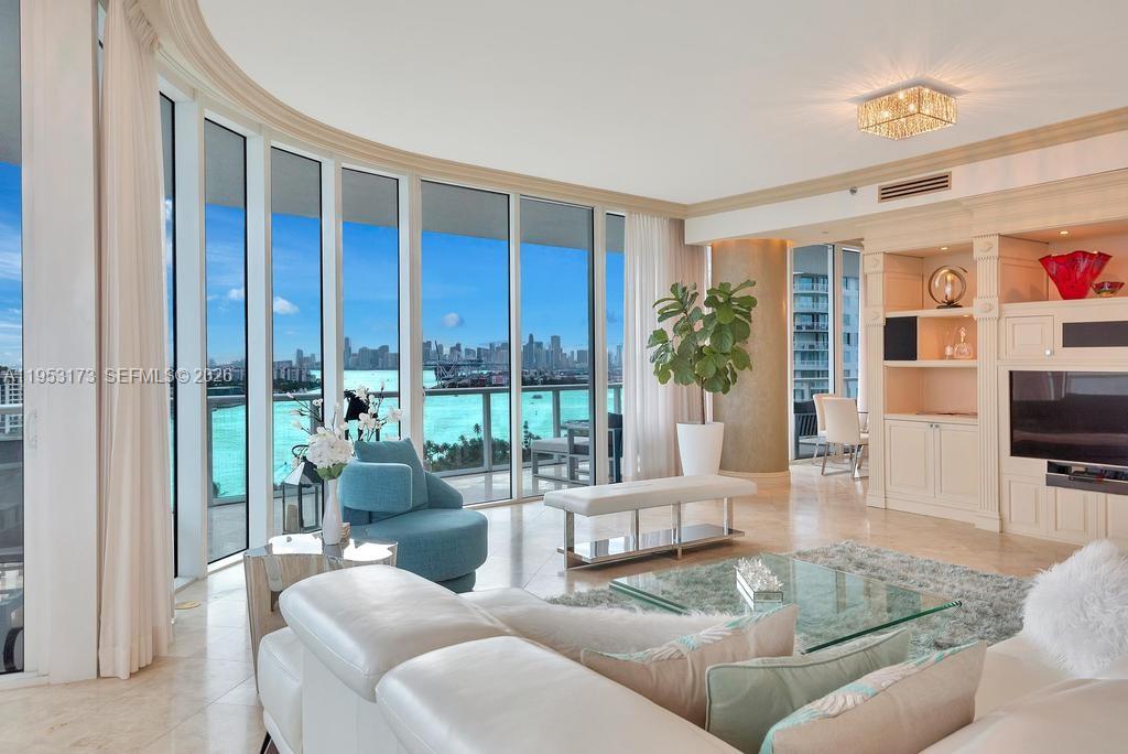 CONTINUUM ON SOUTH BEACH - Residential Lease