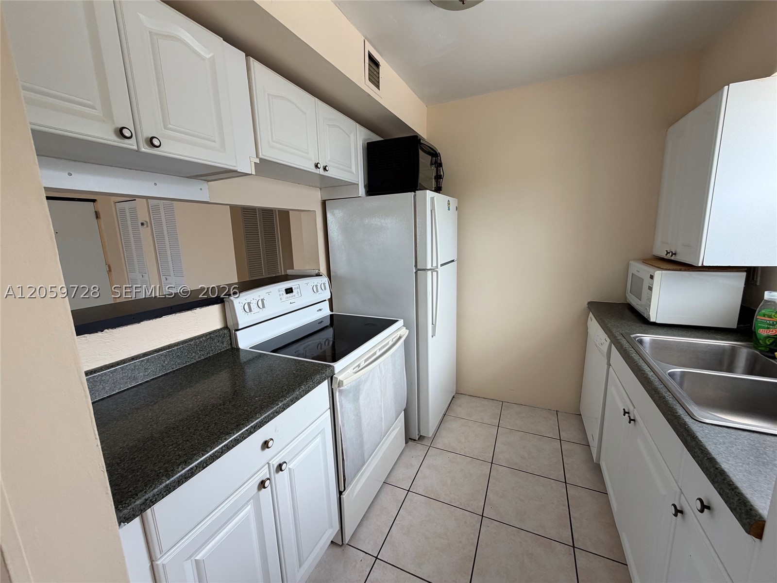PINE TOWER CONDO - Residential