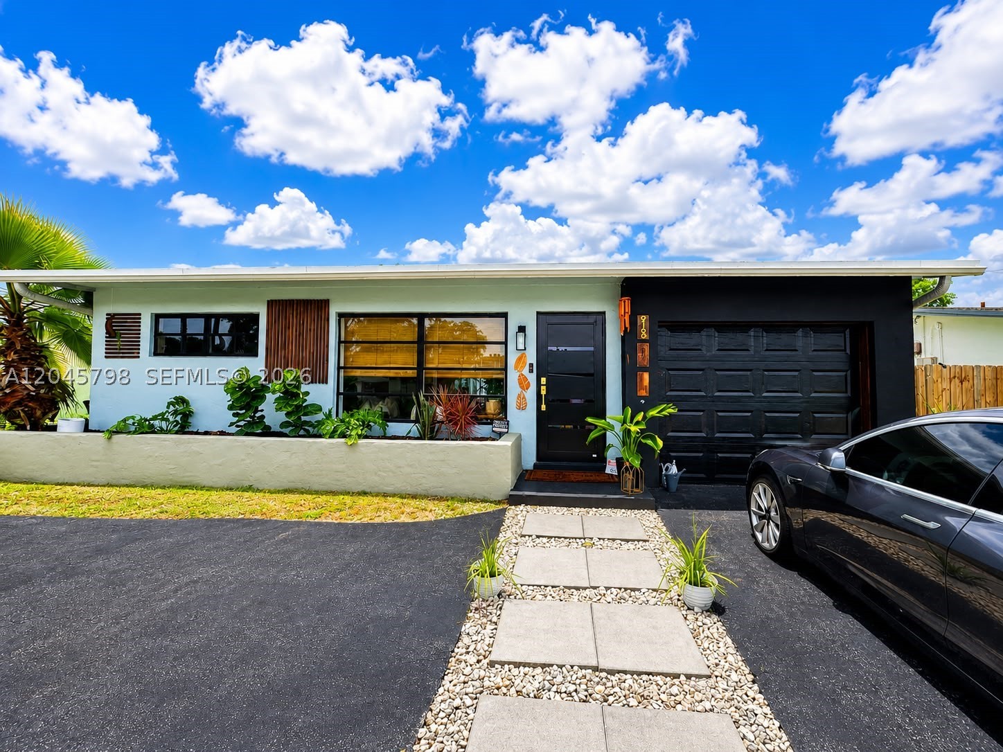SUNRISE GOLF VILLAGE SEC - Residential