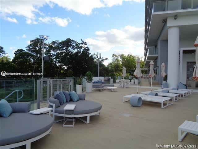 THE HARBOUR NORTH CONDO - Residential