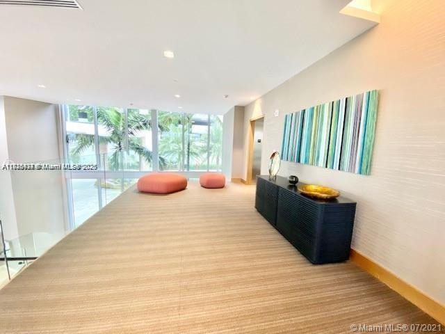 THE HARBOUR NORTH CONDO - Residential