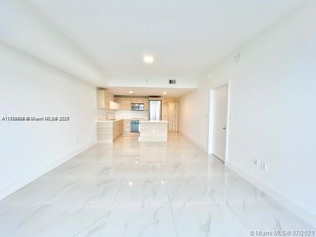 THE HARBOUR NORTH CONDO - Residential