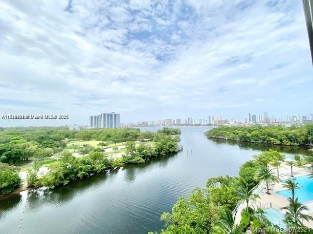 Stunning 1-bedroom, 2-bathroom unit with a versatile den space, featuring breathtaking water views. This unit boasts top-of-the-line appliances, elegant marble floors, and a spacious balcony perfect for enjoying the scenery.The Harbour Condo offers an array of luxury amenities, including: Sauna and massage room, Jacuzzi, State-of-the-art gym, Indoor playground, Resort-style swimming pool, Elegant lobby, Valet parking and more. Conveniently located near a variety of restaurants, Oleta River State Park, and Greynolds Park. Just minutes from the beach, shops, and other attractions. Don’t miss this incredible opportunity!