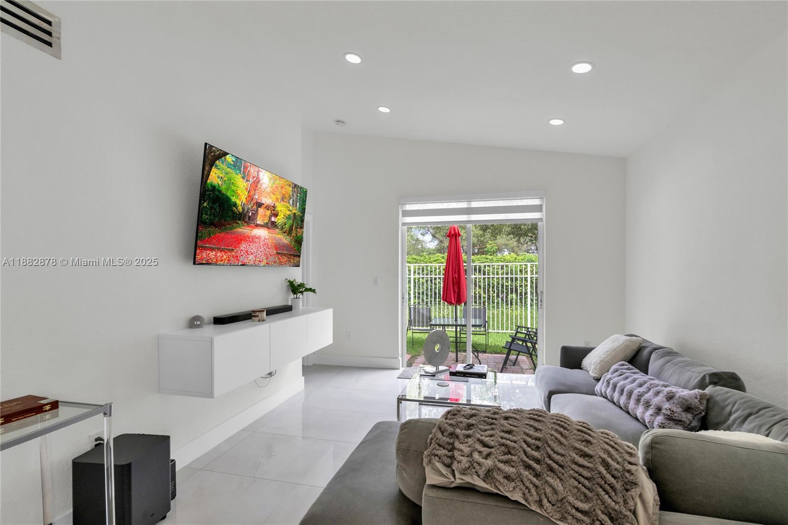 PARCEL D AT SUNSET LAKES - Residential Lease
