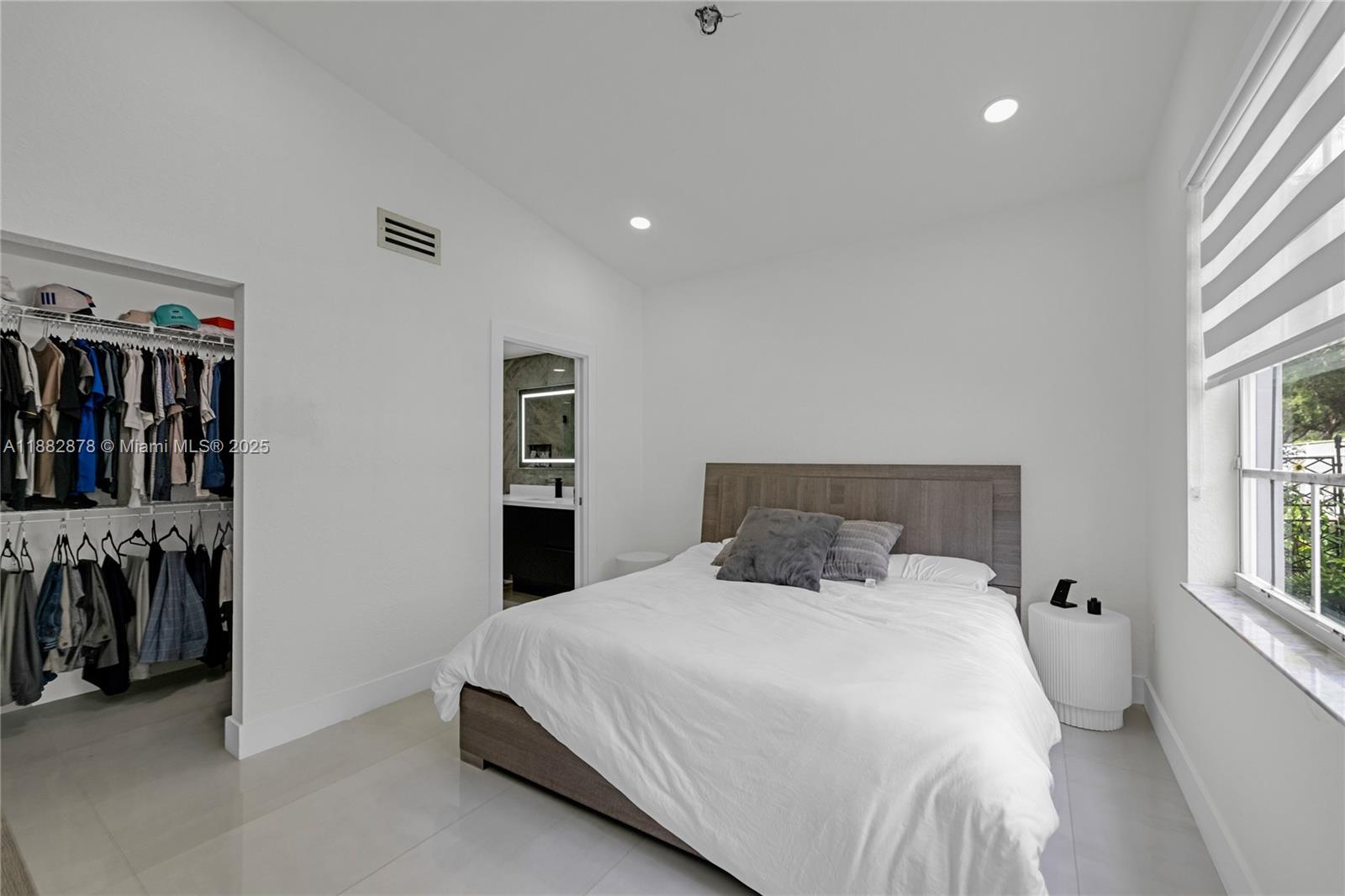 PARCEL D AT SUNSET LAKES - Residential Lease