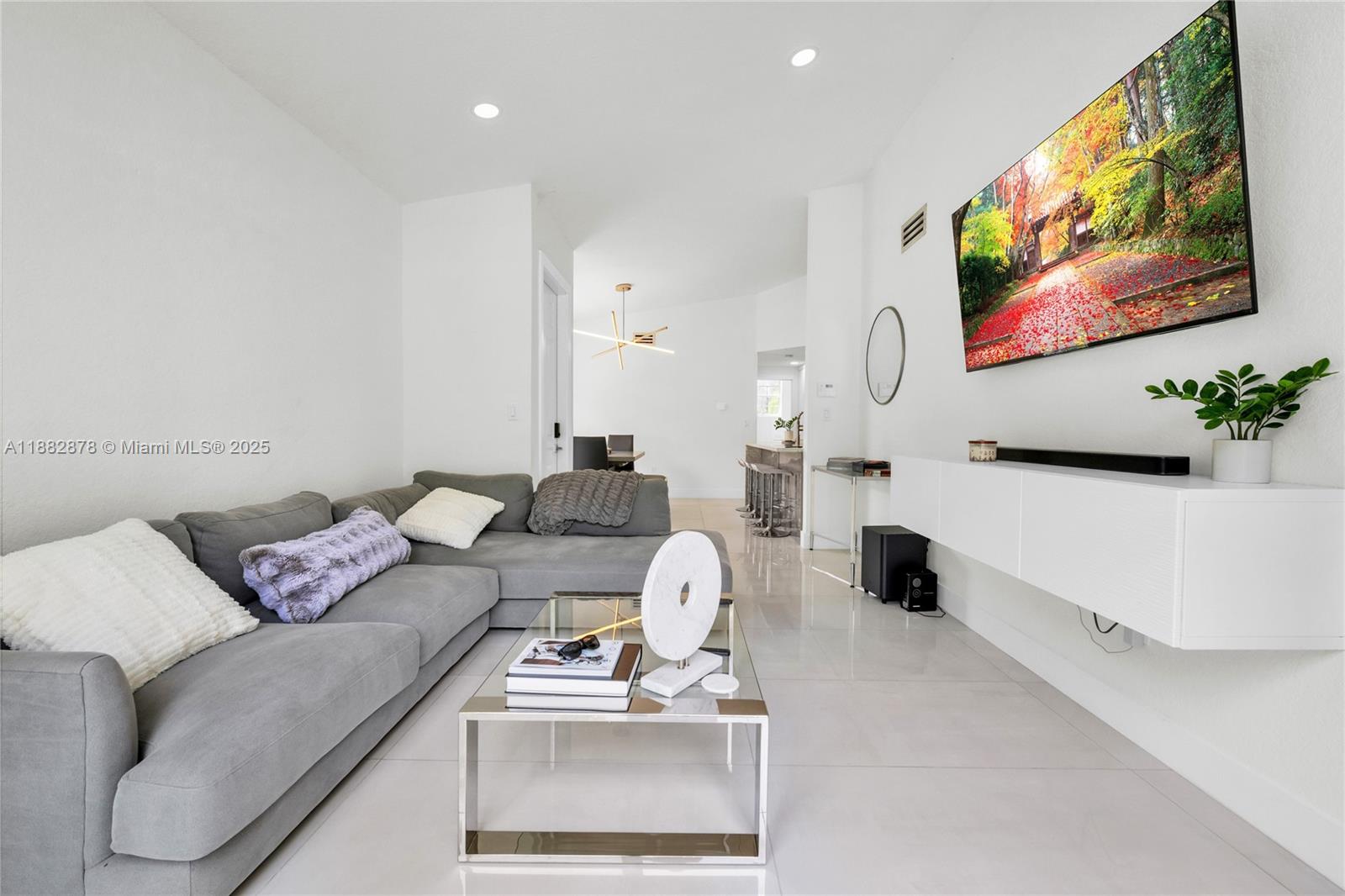PARCEL D AT SUNSET LAKES - Residential Lease