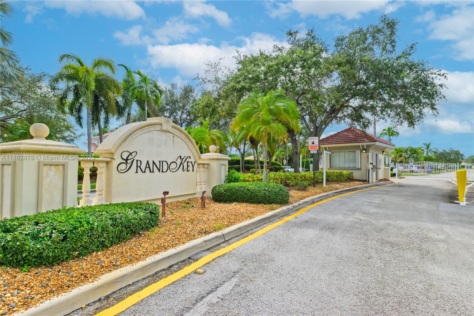 PARCEL D AT SUNSET LAKES - Residential Lease