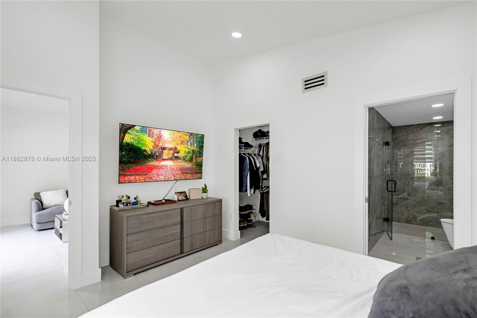 PARCEL D AT SUNSET LAKES - Residential Lease