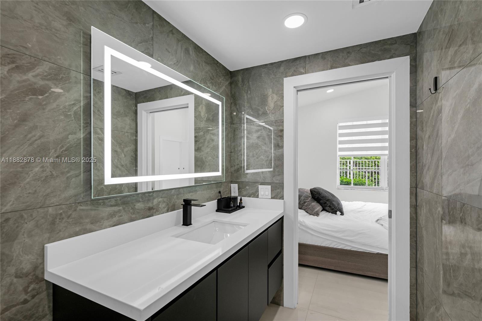 PARCEL D AT SUNSET LAKES - Residential Lease