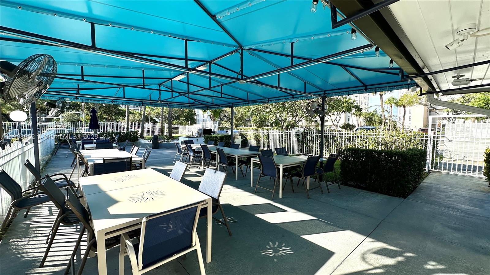 NO 14 PALM-AIRE COUNTRY C - Residential